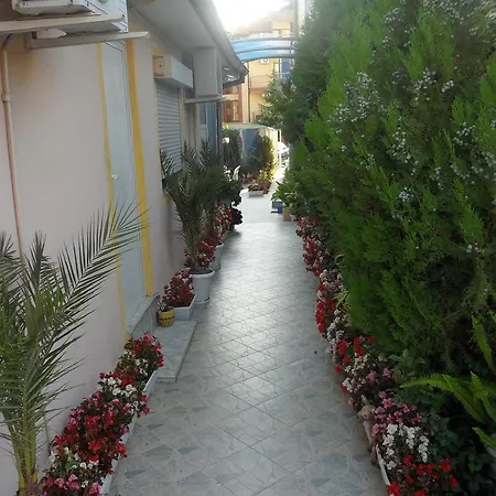 Къща за гости Sianie 2*